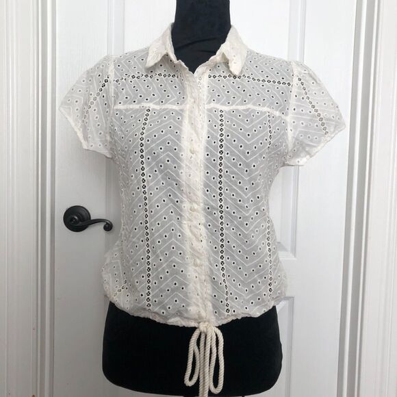 Kirious Womens Blouse M White Short Sleeve Collared Eyelet See Through Button Up - Picture 1 of 5